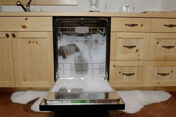 آب کشی نکردن ظروف در ماشین ظرفشویی