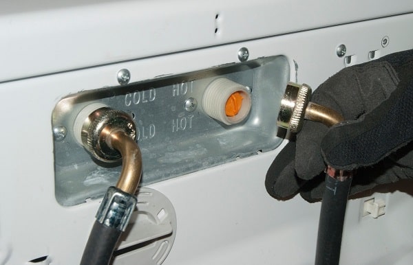 اتصال شلنگ آب ماشین لباسشویی اتوماتیک به شیر آب 